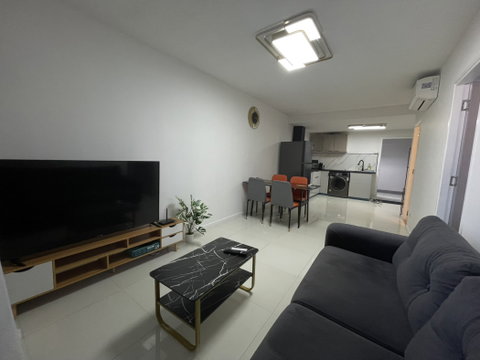  ขาย คอนโดรีโนเวทใหม่ พร้อมอยู่ วิวสระว่ายน้ำ   ศรีวราแมนชั่น 1 | ทำเลศักยภาพ ใจกลางรัชดา