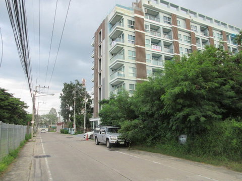 ขายด่วน Long Beach Condo ขายขาดทุน คอนโดตกแต่งพร้อมอยู่ 2 ห้องนอน 2 ห้องน้ำ ขนาด 63.58 ตารางเมตร ชั้น 7