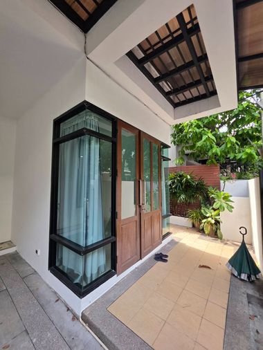 ให้เช่าบ้านเดี่ยว 4 ห้องนอน 500 ตร.ม. 43 ตร.ว. เดอะ ซีนีธ