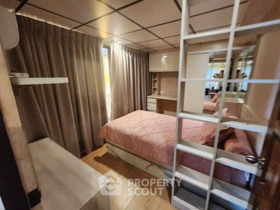 picture 2-BR Condo For Sale At Baan Ratchada, Wang Thonglang (ID 3381815) - 8/26