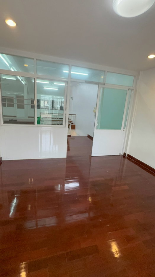 รูป โปรโมชั่นอยู่ฟรี 1 เดือน ก่อนเข้าเผื่อรีโนเวท บ้านพาณิชย์เส้นพัทยากลาง 10ห้องนอน 10ห้องน้ำ 5ชั้น - รูปที่ 23/88