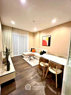 Condos for rent : 2-BR Condo at The Saint Residences near MRT Phahon Yothin (ID 3384232)