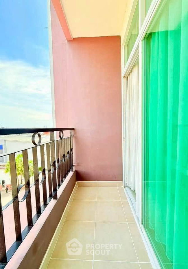 picture 1-BR CC Condominium 1 (Chok Chai Condo), East Pattaya (ID 3383364) - 18/20