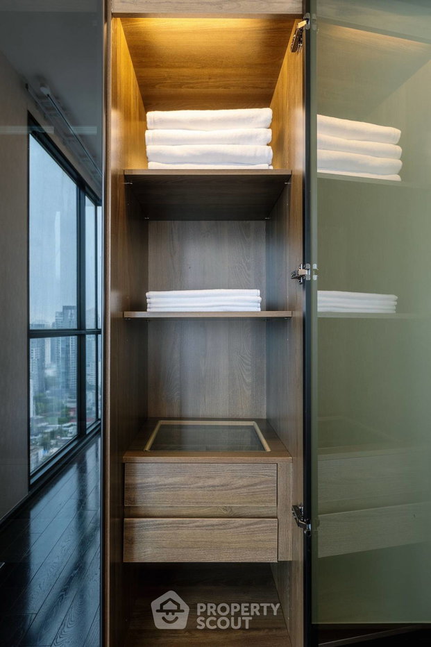 picture 33rd-Floor 2-BR At Park Origin Thonglor Near BTS Thong Lor (ID 3384998) - 9/15