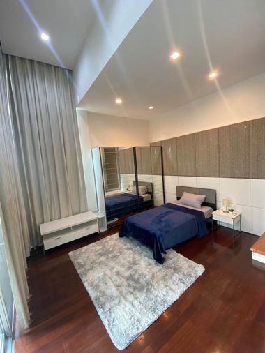 4-bed house for rent, 300 sqm, 50 sq wah, The Landmark Residence