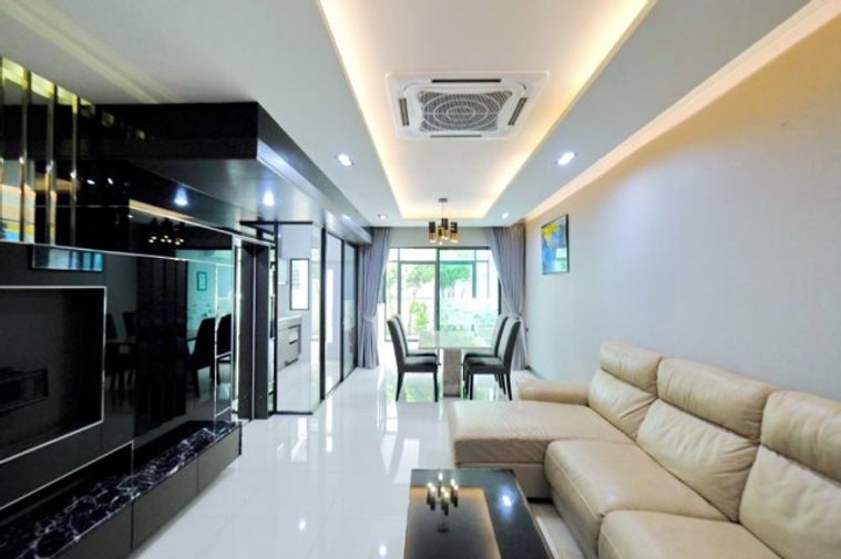 3-bed townhouse for rent, 172 sqm, 25 sq wah, Lat Phrao