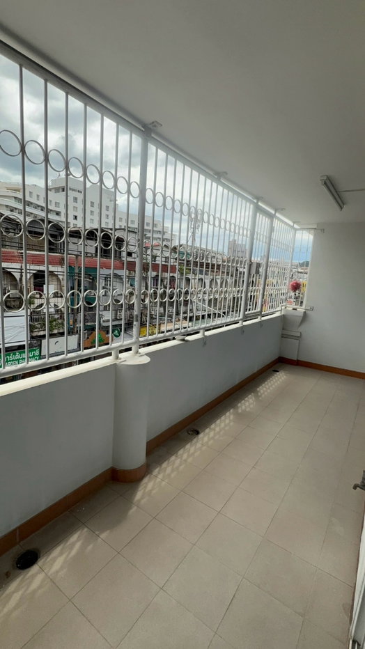 รูป โปรโมชั่นอยู่ฟรี 1 เดือน ก่อนเข้าเผื่อรีโนเวท บ้านพาณิชย์เส้นพัทยากลาง 10ห้องนอน 10ห้องน้ำ 5ชั้น - รูปที่ 43/88