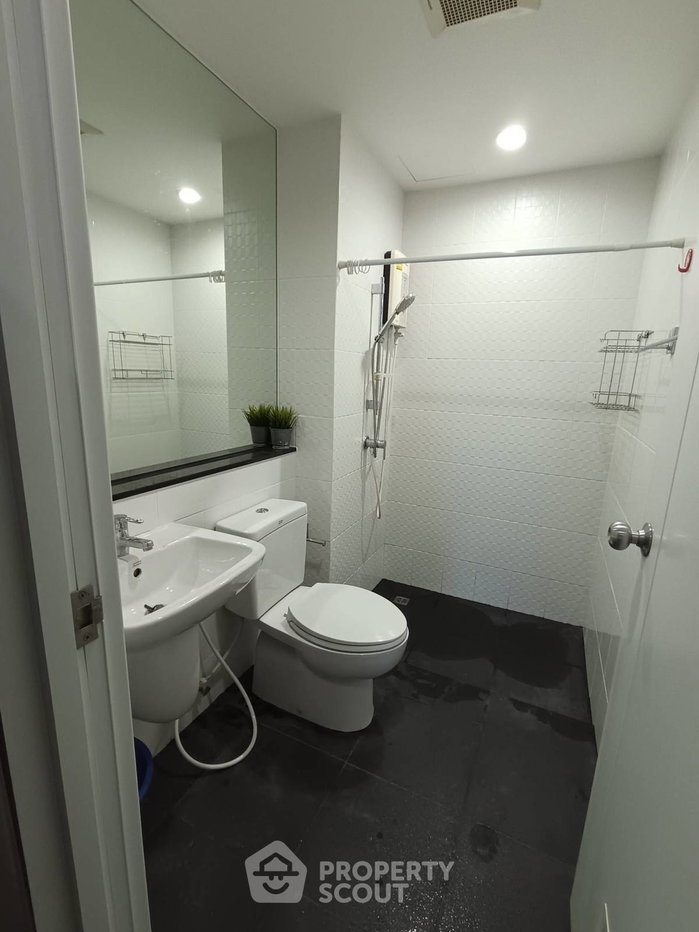 picture 21st-Floor 1-BR For Sale At The Tree Interchange Near MRT Bang Pho (ID 3384993) - 5/6