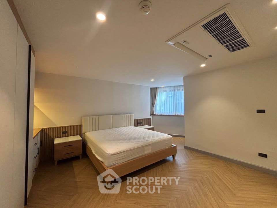 picture Pet-Friendly 3-BR President Park Condominium Near MRT Queen Sirikit (ID 3282802) - 11/14