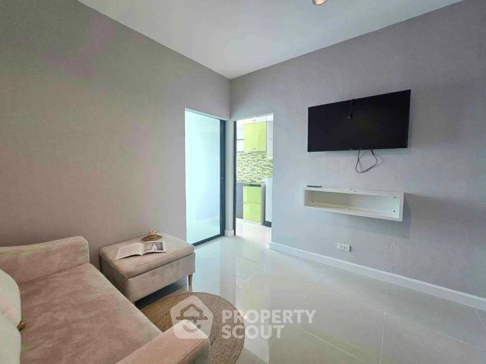 picture 1-BR Condo At The First Condo, Chon Buri, 30 Sqm (ID 3382466) - 3/7