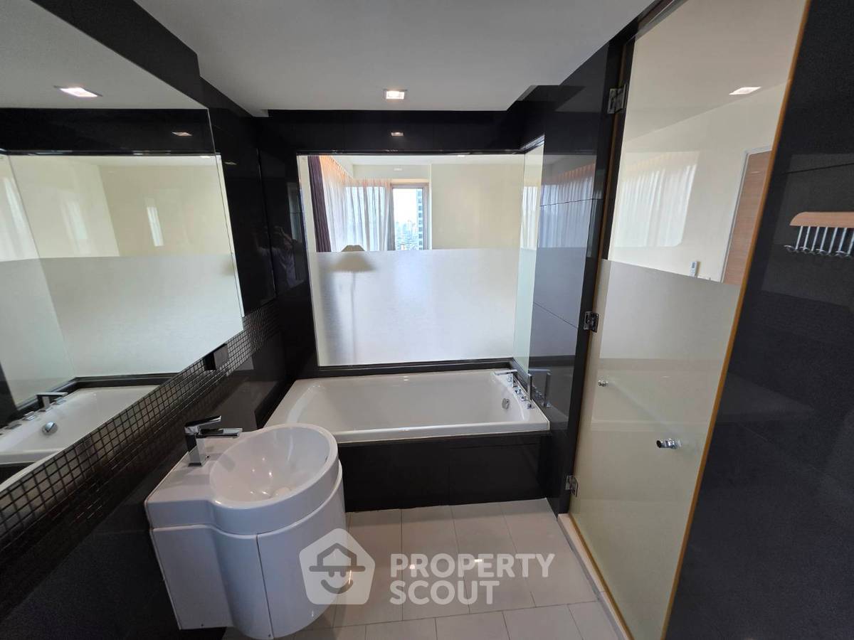 picture Great Value 2-BR At Rhythm Sukhumvit 50, 27th Floor, BTS On Nut (ID 3247785) - 6/13