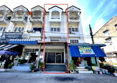 อาคารพาณิชย์ แม็คโคร บางบัวทอง : ขายอาคารพาณิชย์  เดอะ วิลล่า บางบัวทอง รีโนเวทใหม่ บางบัวทอง บางบัวทอง นนทบุรี CX-179886 ✅ ทักไลน์ @connexproperty ตอบทันที ทีมงานมืออาชีพ ✅