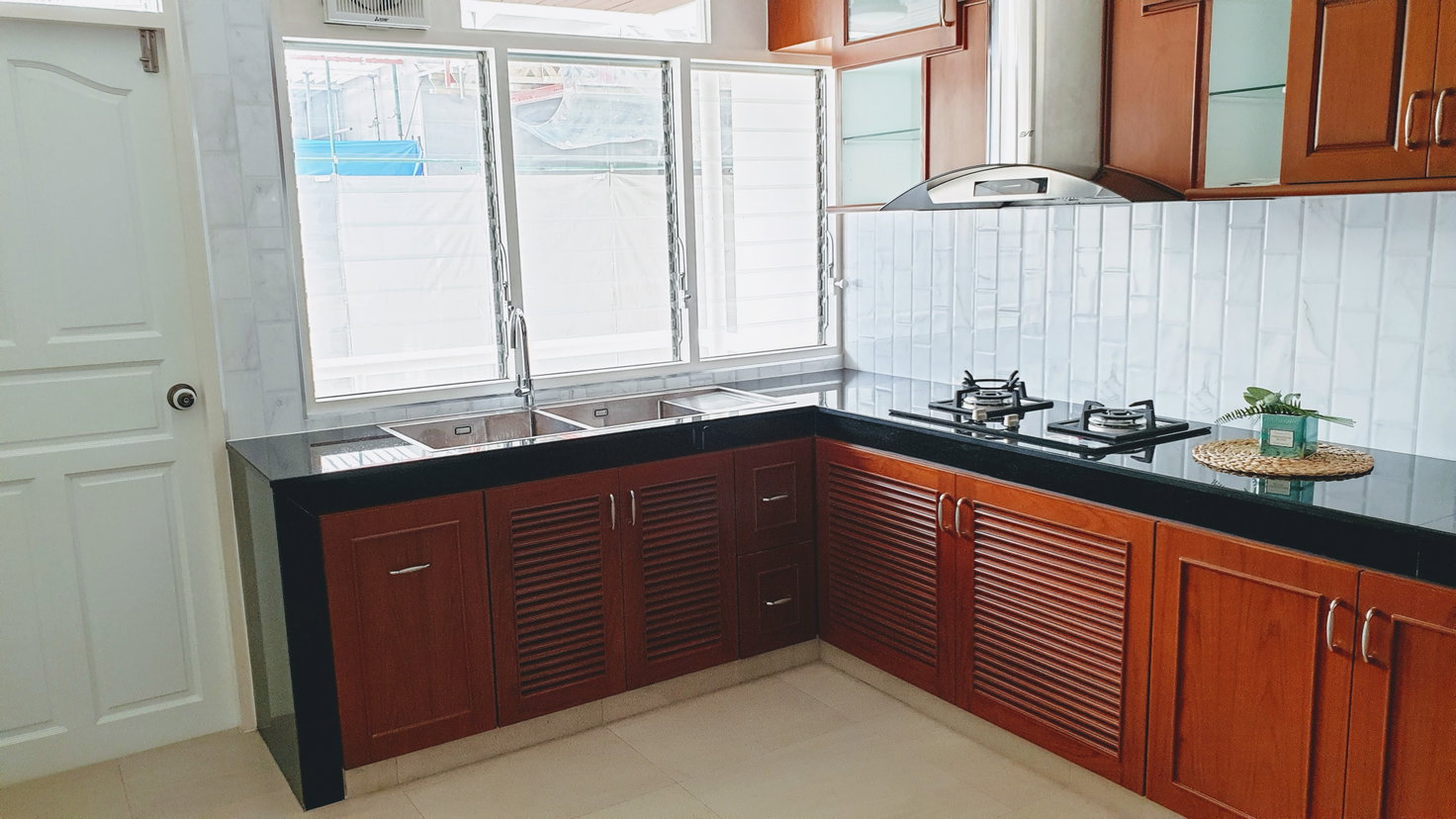 picture Le Premier 1 2 bedrooms, for rent - 8/13