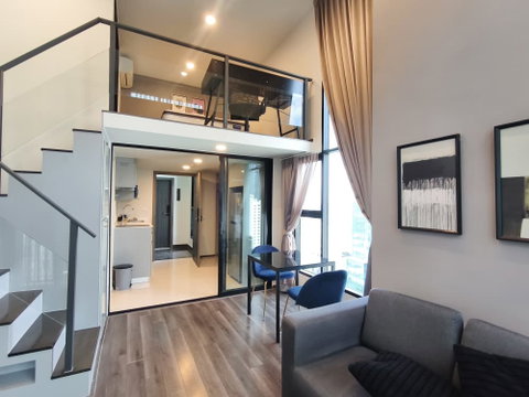 Condo for RENT : Knightsbridge Space Rama 9 𝐒𝐢𝐳𝐞 : 41 sqm. Duplex 1 Bed 1 Bath / City View/ Corner 𝐅𝐥𝐨𝐨𝐫 : 21st ✅Fully furnished