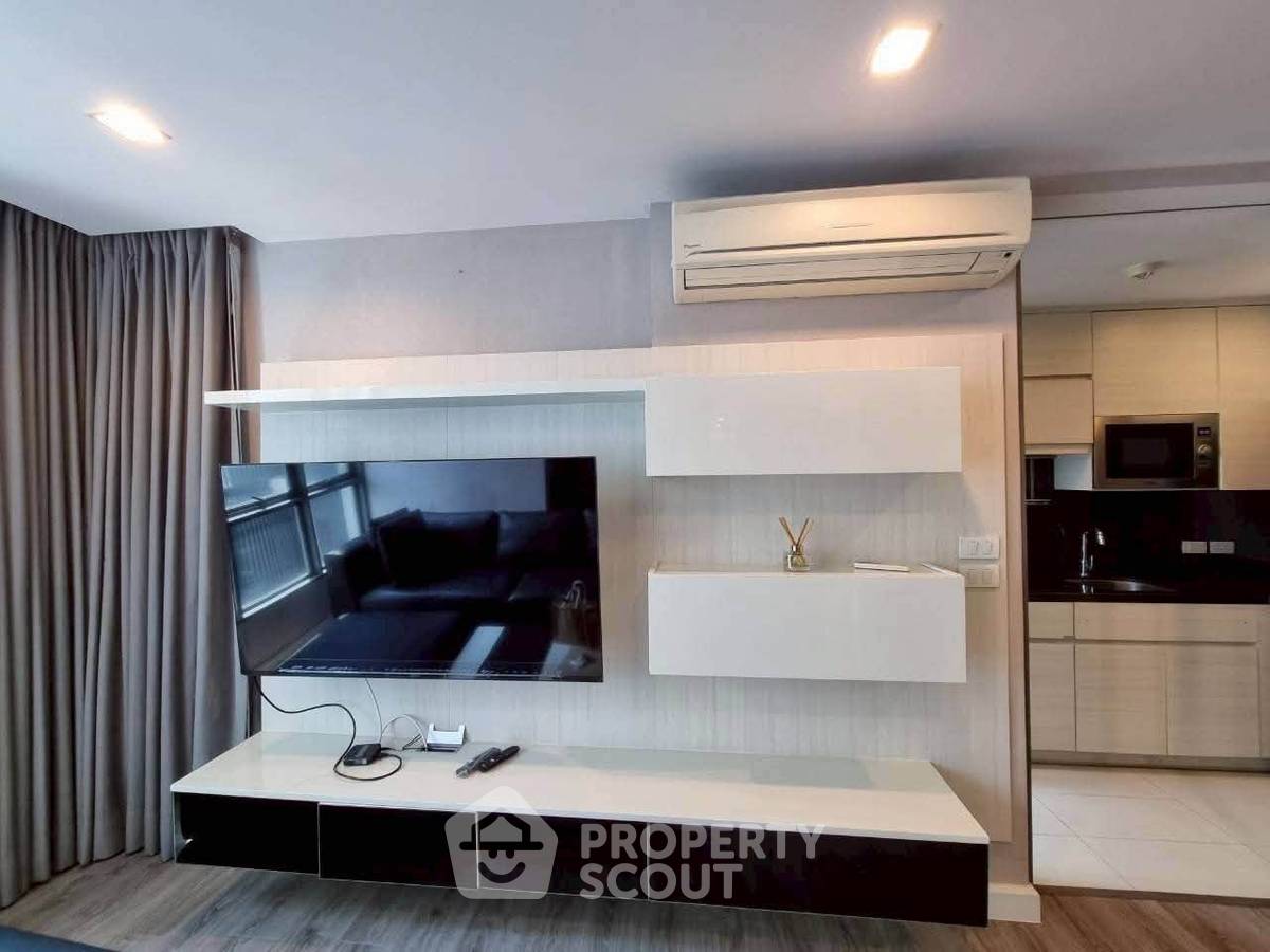 รูป คอนโด 1-ห้องนอน ที่ เดอะ รูม สุขุมวิท 40 ใกล้ BTS ทองหล่อ (ID 3387707) - รูปที่ 3/10