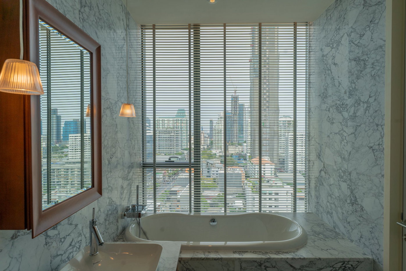 picture KHUN by YOO inspired by Starck 2 bedrooms, for rent - 18/37