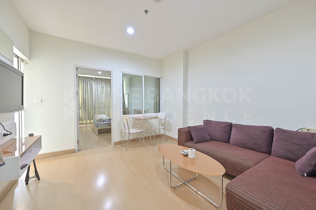 picture Room available, great price Life@Ratchada - Huaikhwang near MRT Huai Khwang Station - 1/10