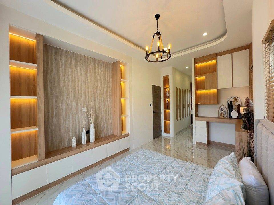 รูป บ้าน 4 ห้องนอน ขนาด 338 ตร.ม. ใน Sirisa 12 Village พัทยาตะวันออก (ID 3387254) - รูปที่ 11/25