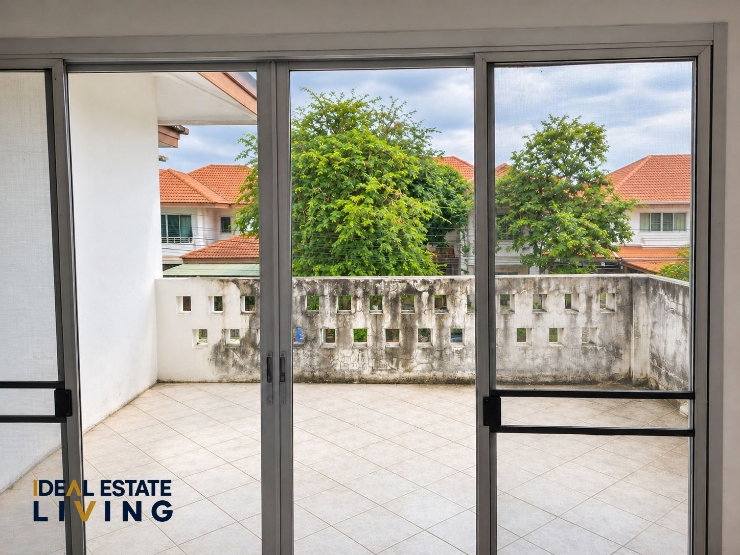 picture 4-Bedroom Detached House for Sale at Orchid Villa, Bangna Km.24 | Corner Plot | Water View | THB 3.2M - 18/19