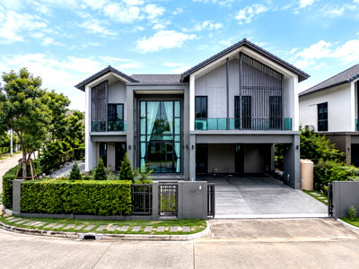 Houses for rent Thonburi Vocational College : Setthasiri Charan - Pinklao 2 / 4 Bedrooms #HRP1072