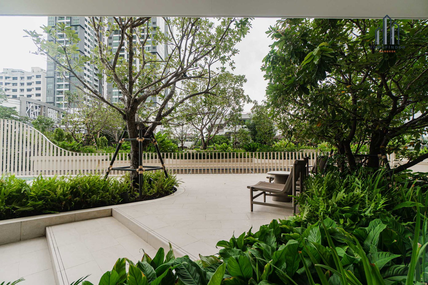 picture Canvas 39 The Residence 3 bedrooms, for sale - 16/17