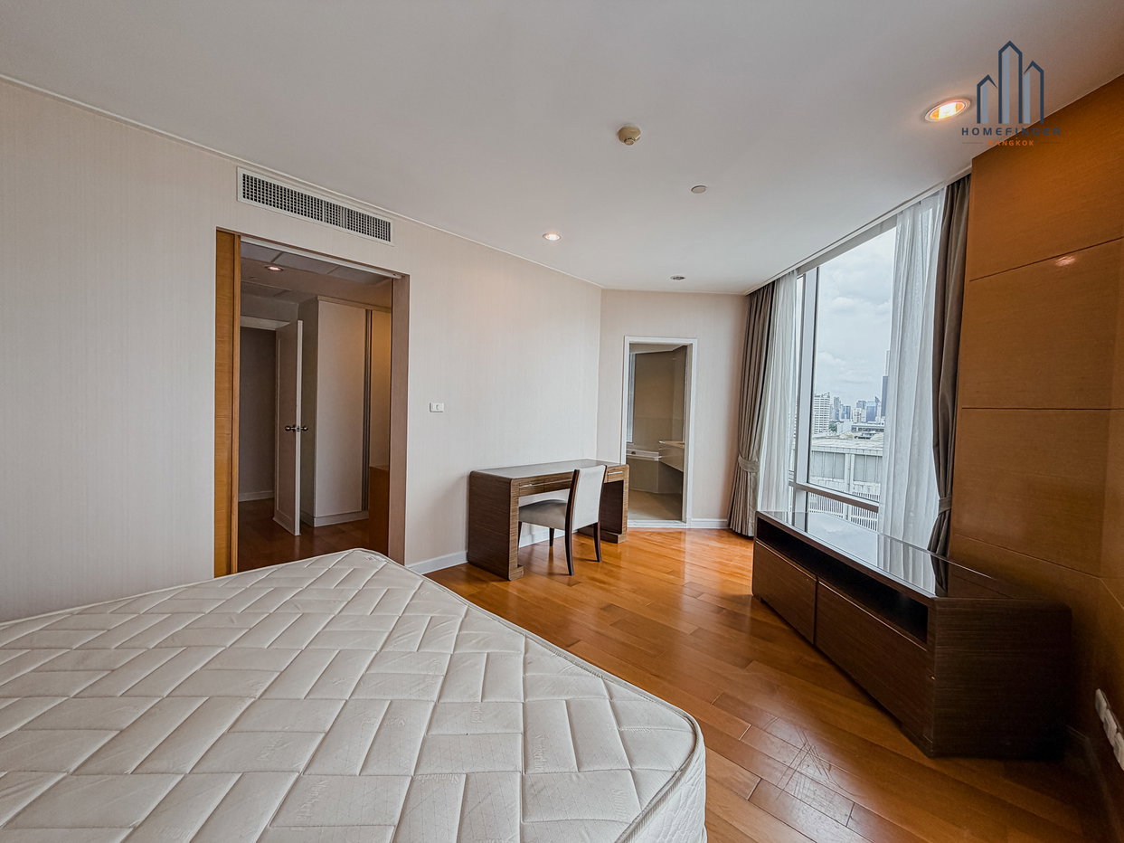 picture Chamchuri Square Residence 3 bedrooms, for rent - 8/12