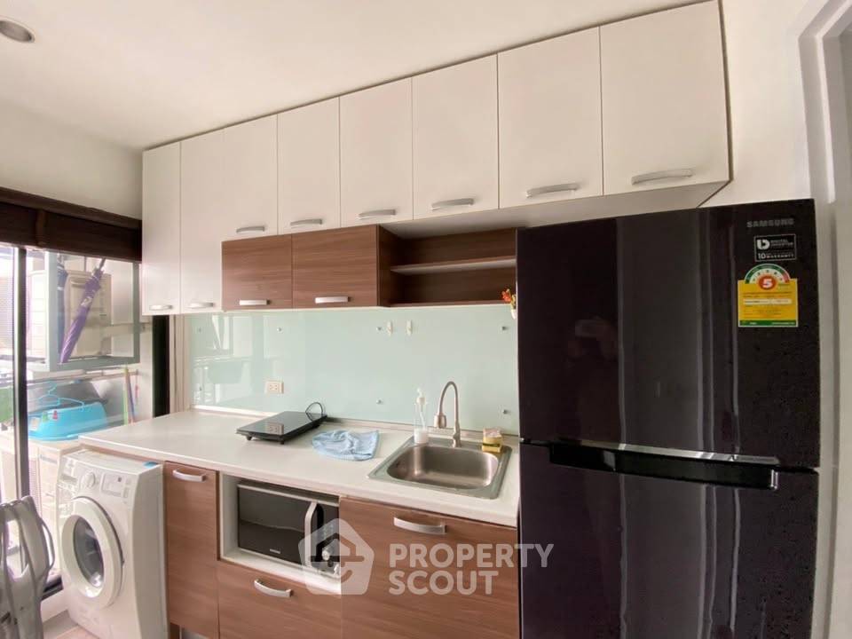 picture 37th-Floor 2-BR At The Tree Interchange Near MRT Bang Pho (ID 3387434) - 8/10