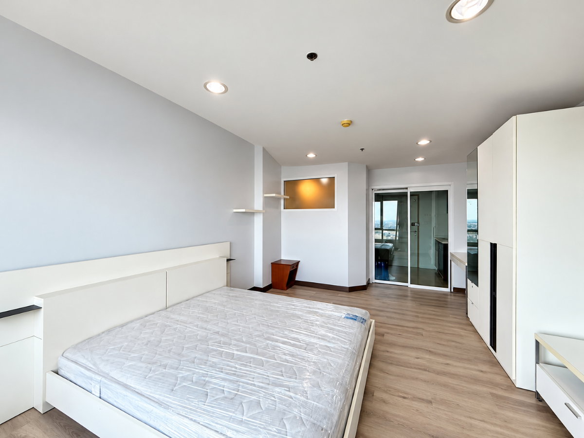 picture [Owner Post] For Rent: Bangkok Horizon Ramkhamhaeng 3 Bed 40k (1 Bed section 15k / 2 Bed section 25k) Near MRT Yaek Lam Sali - 10/15