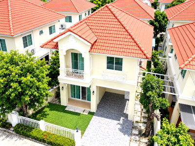 Twin houses for sale : Modernized house at Perfect Park Rama 5-Bangyai for sale near Central Westgate