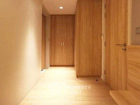 2-BR Condo at Via Botani near BTS Phrom Phong (ID 2744563)