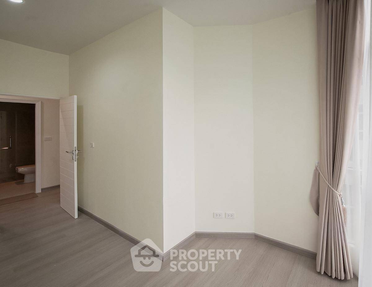 picture 2-BR Condo at The Fourwings Residence in Hua Mak (ID 2894507) - 2/6