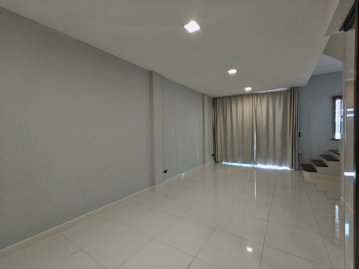 picture 3-Storey Townhome for Rent – The Terrace, Ramintra 65 - 21/38