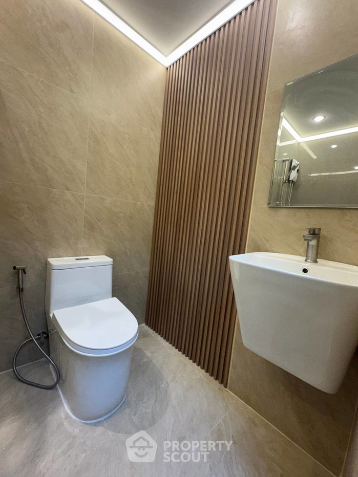 picture 2-BR Condo At Phasuk Place Near BTS Ari For Sale (ID 3387380) - 14/14