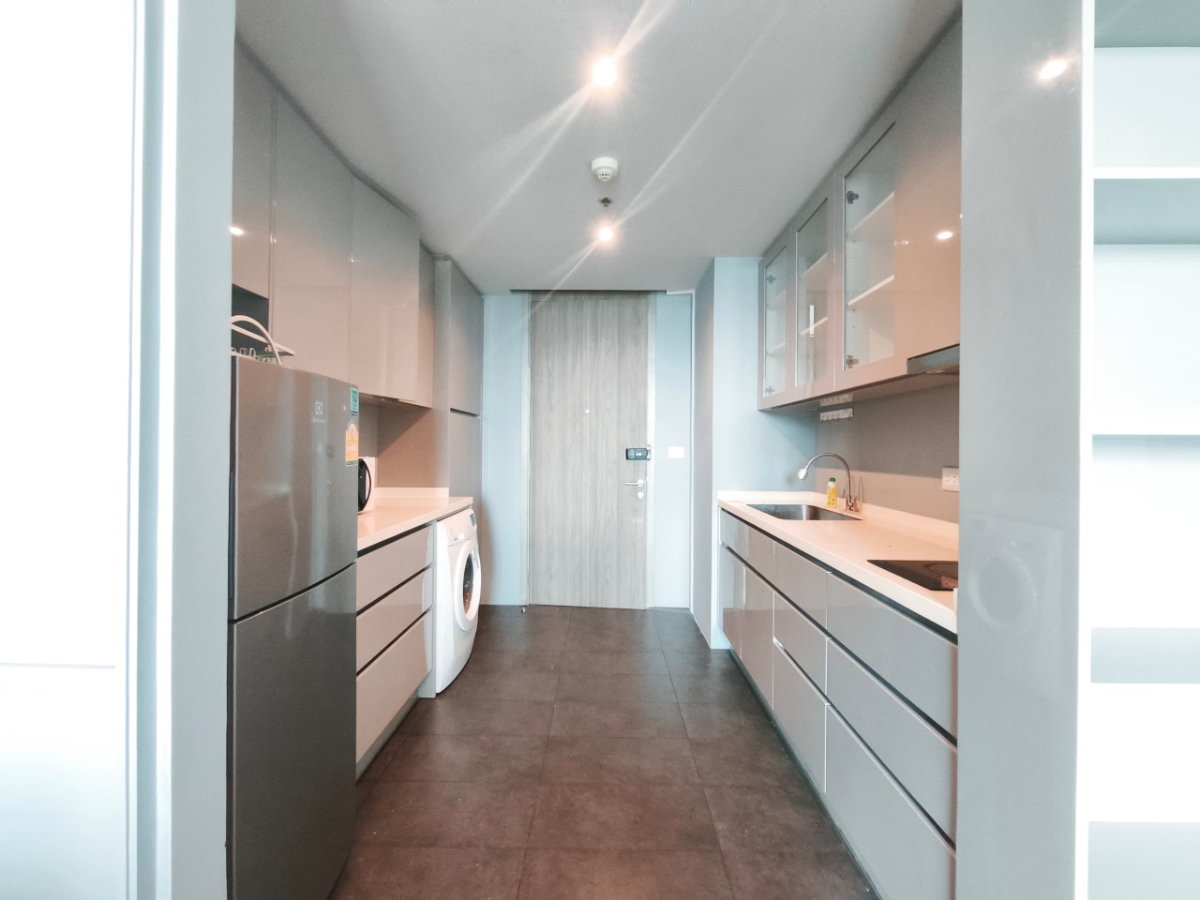 picture Condo for RENT : A Space ID Asoke Ratchada𝐒𝐢𝐳𝐞 : 73 sqm.  2 Bedroom / 2 Bathroom / Corner /City View  𝐅𝐥𝐨𝐨𝐫 : 17th floor  ✅Fully furnished - 14/16