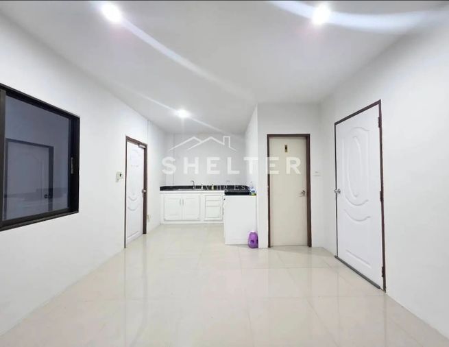 4-bed home office for rent, 200 sqm, 52 sq wah, Sriwara Town in Town