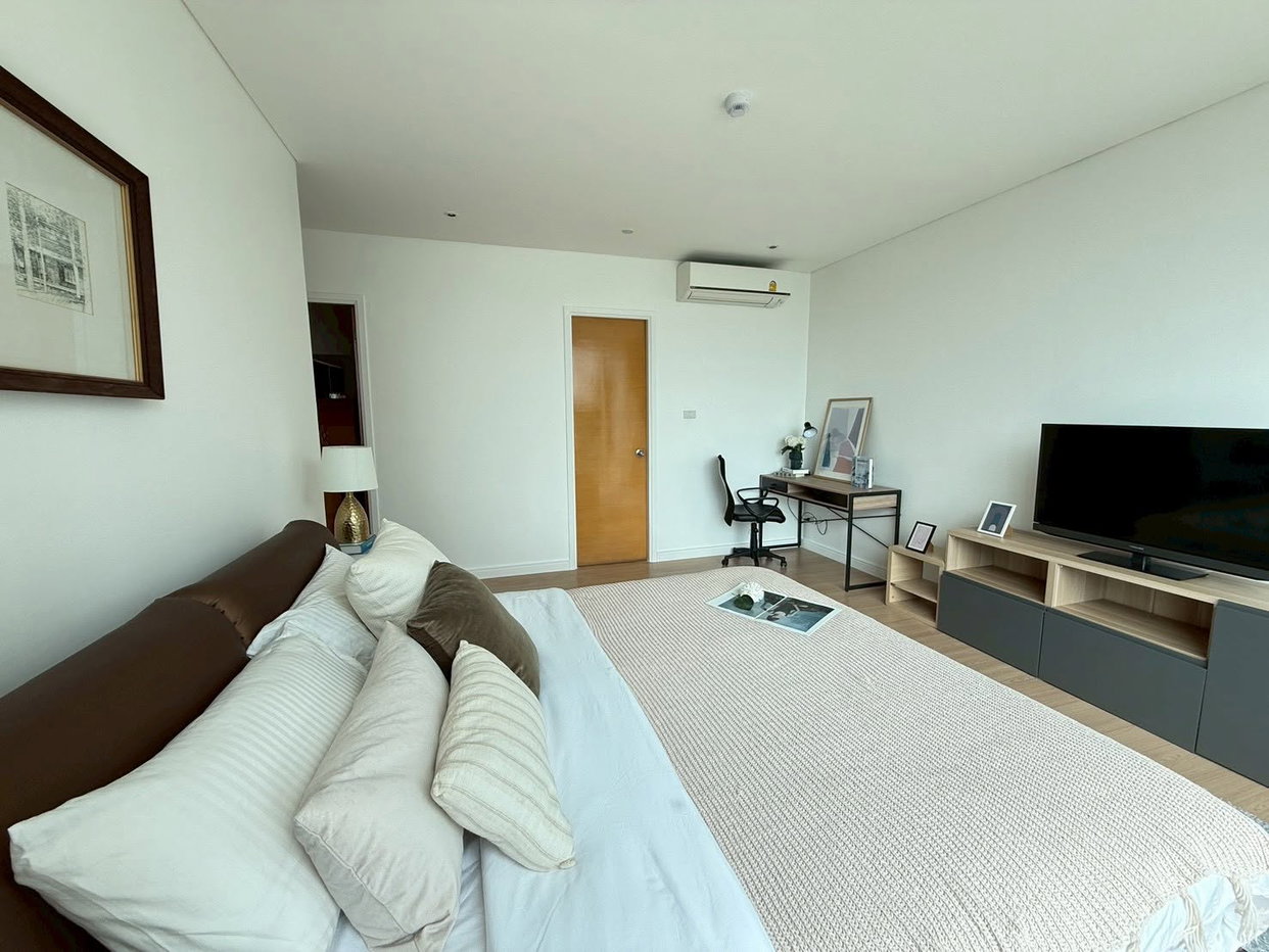 picture Fullerton 2 bedrooms, for sale - 10/13