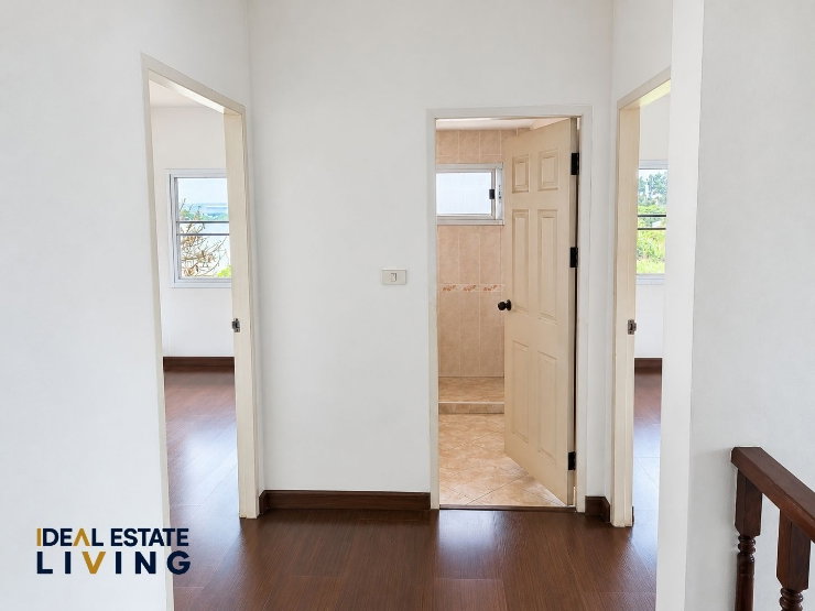 picture 4-Bedroom Detached House for Sale at Orchid Villa, Bangna Km.24 | Corner Plot | Water View | THB 3.2M - 12/19
