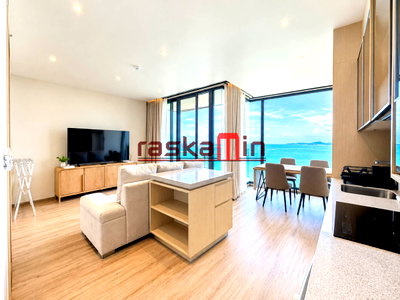 Condos for sale : Luxury Beachfront Condo for Sale – AROM Wong Amat, Pattaya