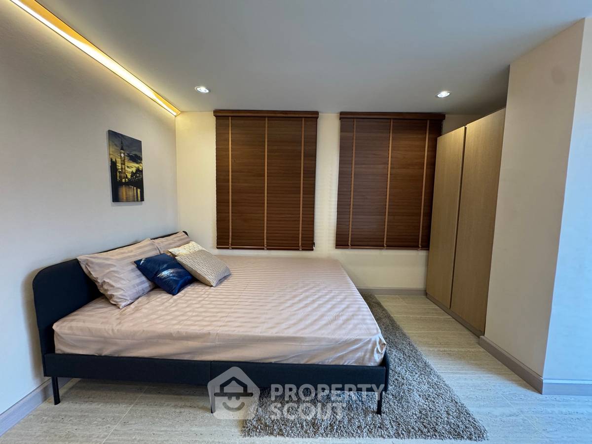 picture 2-BR Condo At Phasuk Place Near BTS Ari For Sale (ID 3387380) - 10/14
