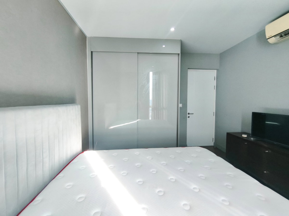 picture Condo for RENT : A Space ID Asoke Ratchada𝐒𝐢𝐳𝐞 : 73 sqm.  2 Bedroom / 2 Bathroom / Corner /City View  𝐅𝐥𝐨𝐨𝐫 : 17th floor  ✅Fully furnished - 10/16