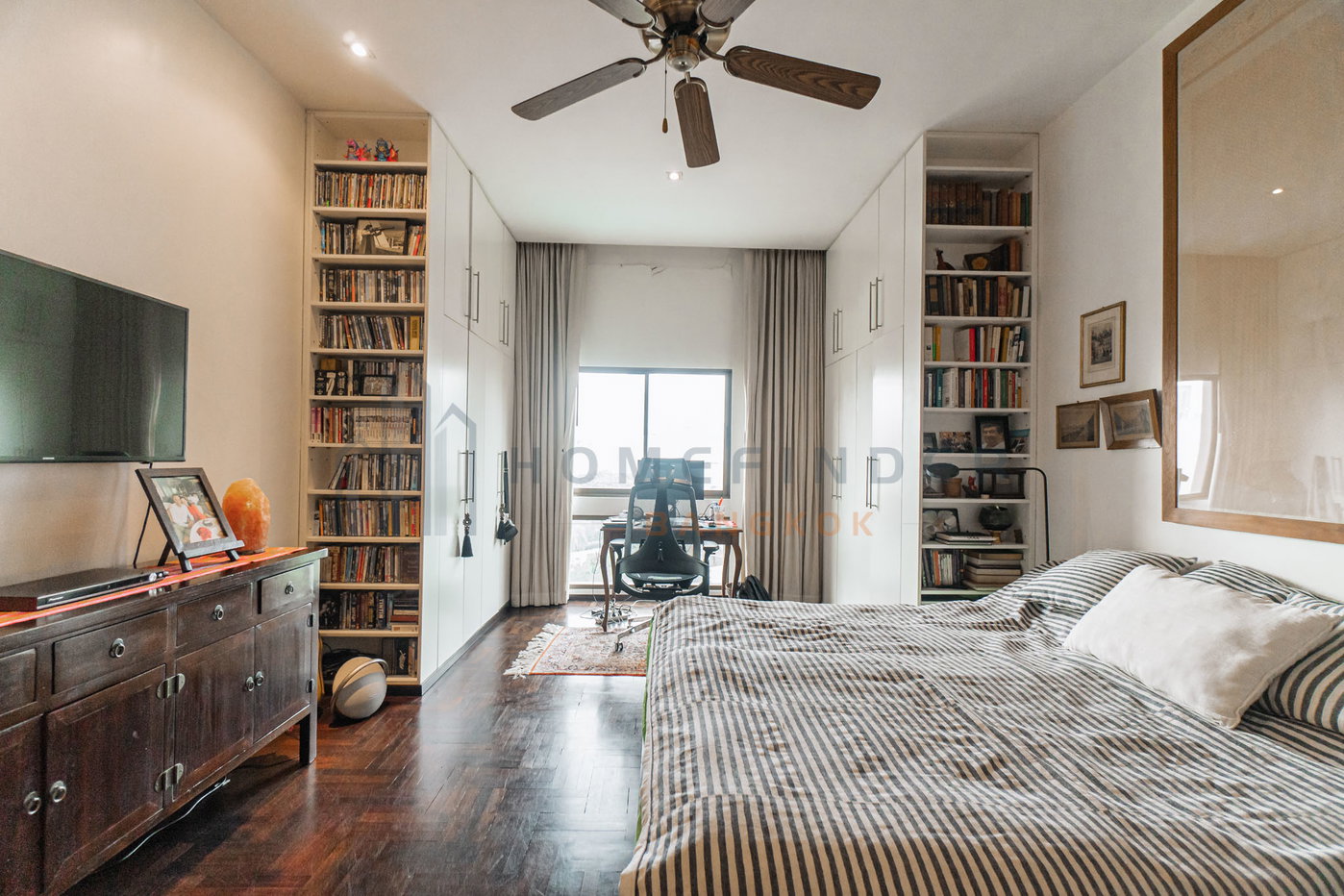 picture Castle Hill Mansion 3 bedrooms, for sale - 4/12