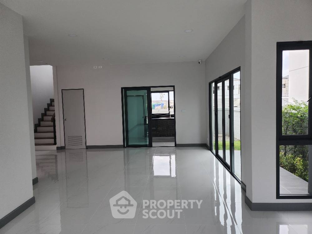 รูป บ้าน 4-ห้องนอน ที่ เดอะ ซิตี้ บางนา ใน บางแก้ว (ID 1558831) - รูปที่ 3/9