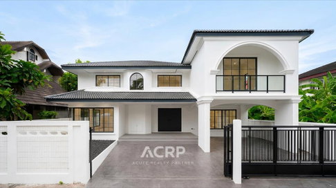 Rare Find! Newly Renovated Detached House in Bangna–Trad, Near BTS Bang Na