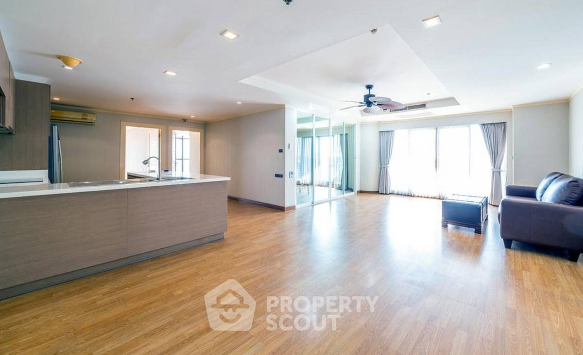 รูป ชั้น 37 ห้อง 4 ห้องนอน ขนาด 192 ตร.ม. State Tower Condominium ใกล้ BTS สะพานตากสิน (ID 2678218) - รูปที่ 4/8