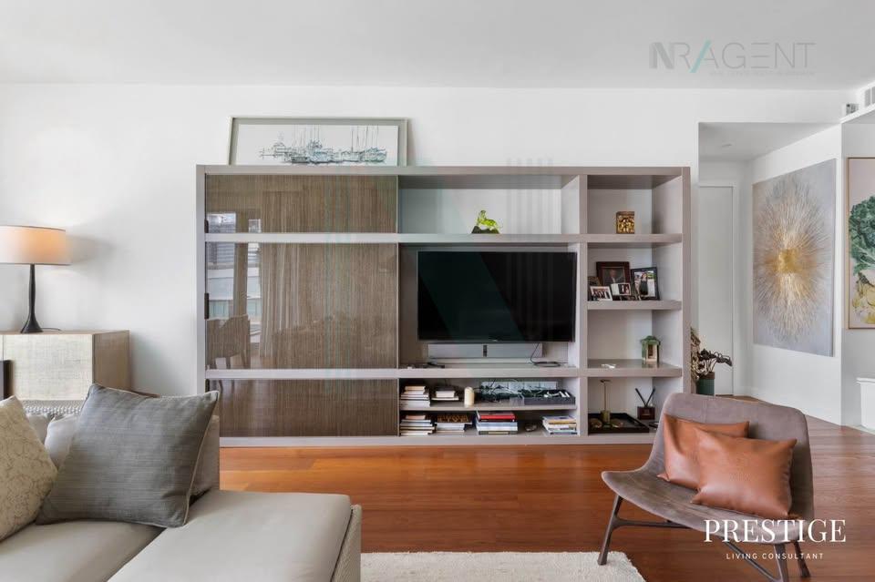picture ð For Sell Condo 185 RATCHADAMRI Building 1, Floor 20,2 bed room, Room size 143 sqm - 1/8