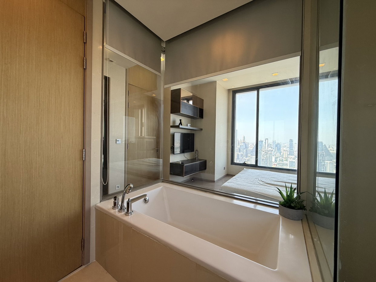 picture The ESSE Asoke 2 bedrooms, for rent - 8/10