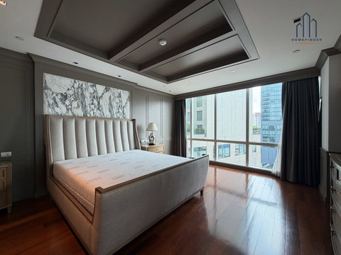 เลอ รัฟฟิเน่ สุขุมวิท 31 3 bedrooms, for rent