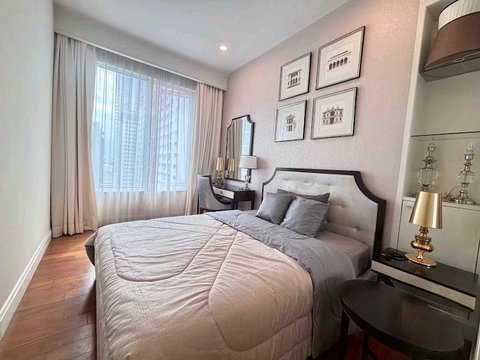 Q Langsuan | Best deal for rent #AS-7985