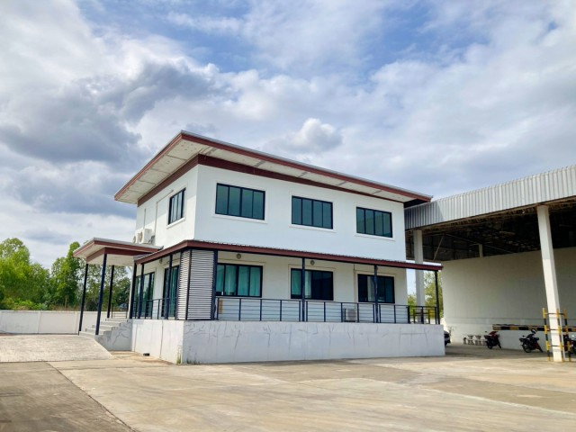picture 			KosumPhisai MahaSarakham Cold storage warehouse for rent in Tha Phra Khon Kaen. Situated on a 5-rai           - 2/8