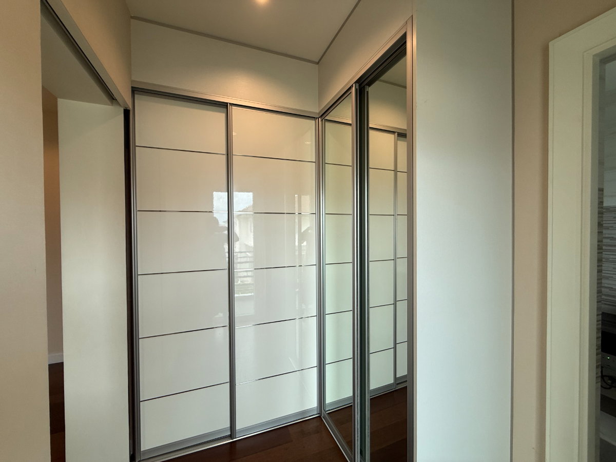 รูป ให้เช่าบ้าน/วิลล่า Villa Nakarin Onnuch-Wongwaen - 4 ห้องนอน 4 ห้องน้ำ - 388 ตร.ม. - เช่า 100,000 บาท/เดือน [BLh2610001]	 - รูปที่ 7/16